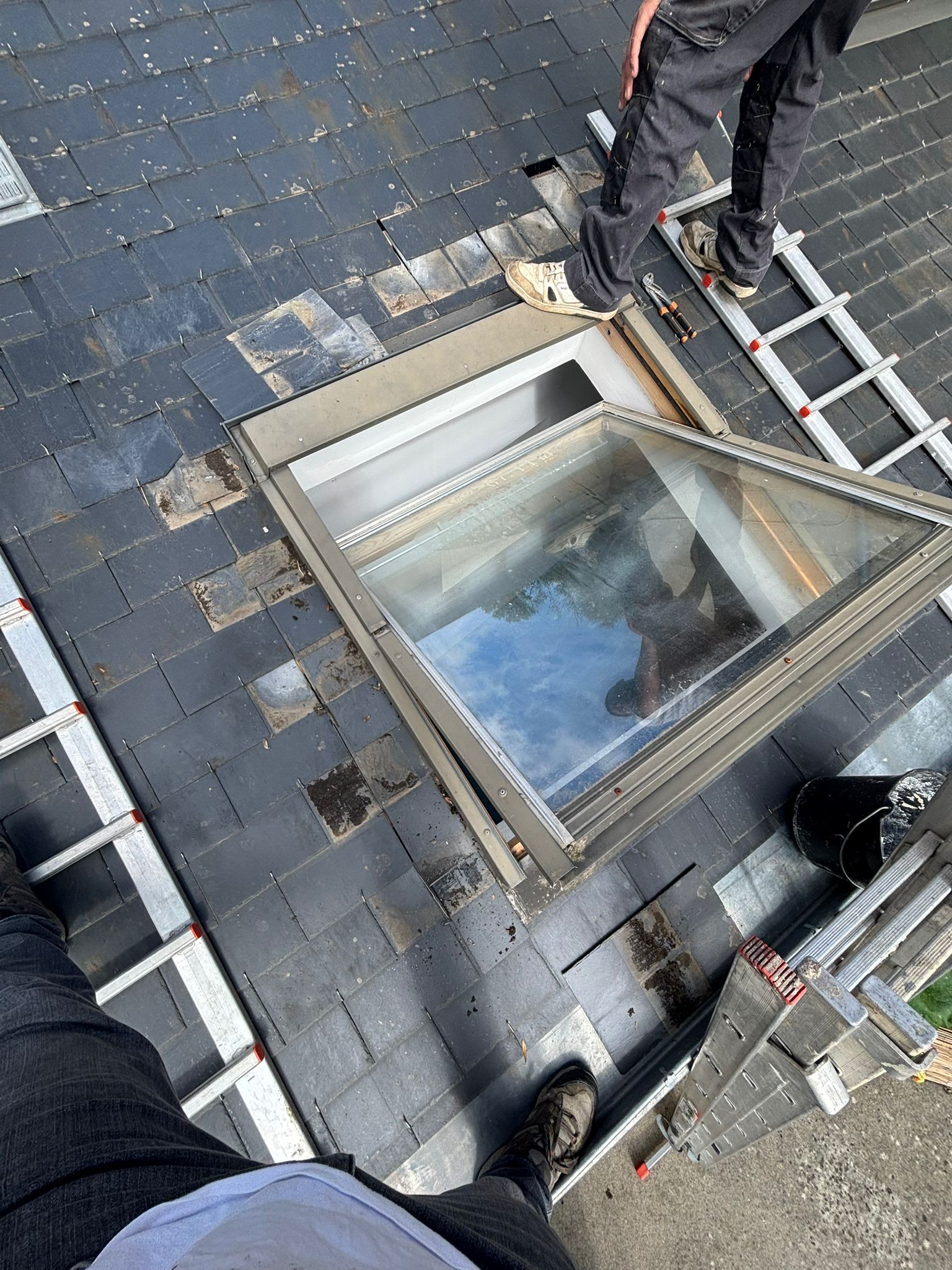 Pose velux sur toiture